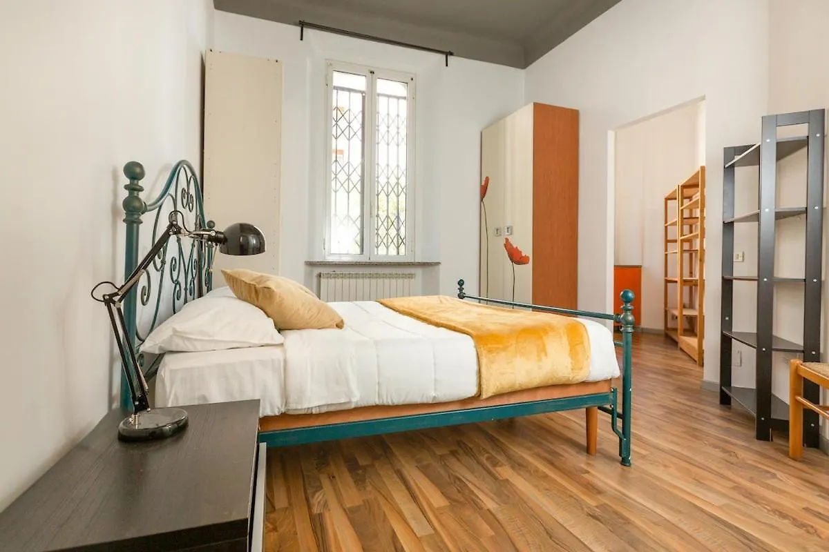 The Wish Apartment - City Life - M1 Station Milano 0*,