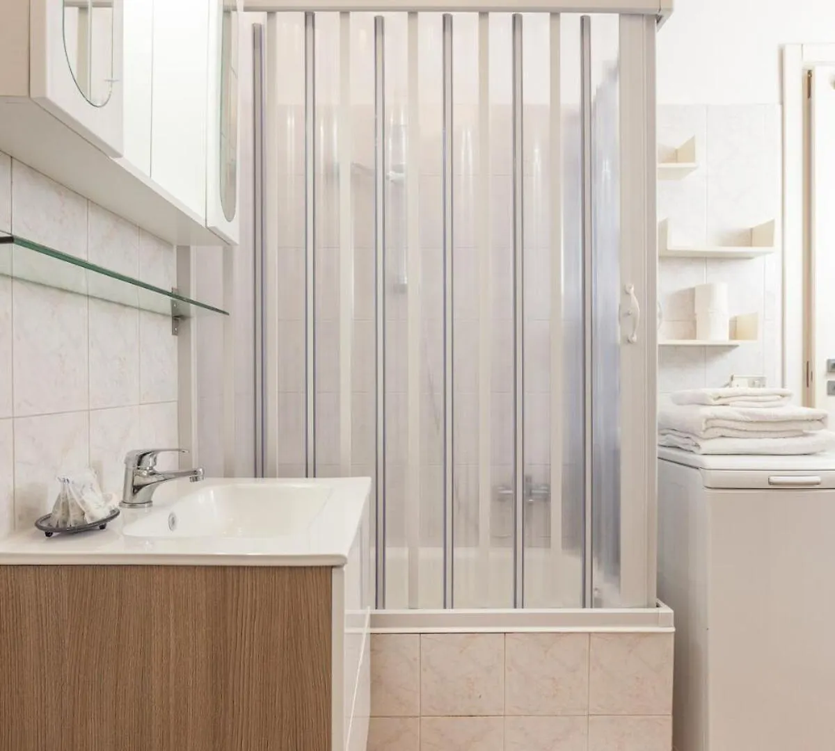 The Wish Apartment - City Life - M1 Station Milano İtalya