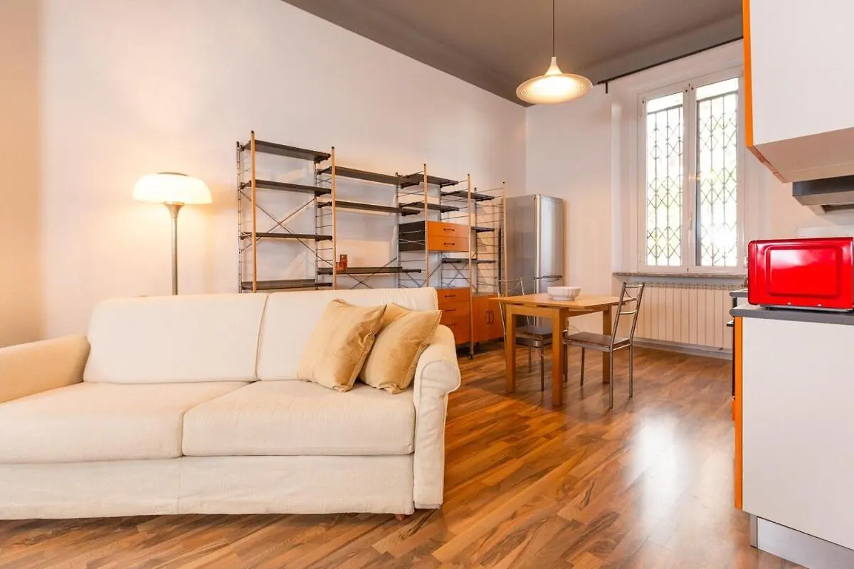 The Wish Apartment - City Life - M1 Station Milano 0*,